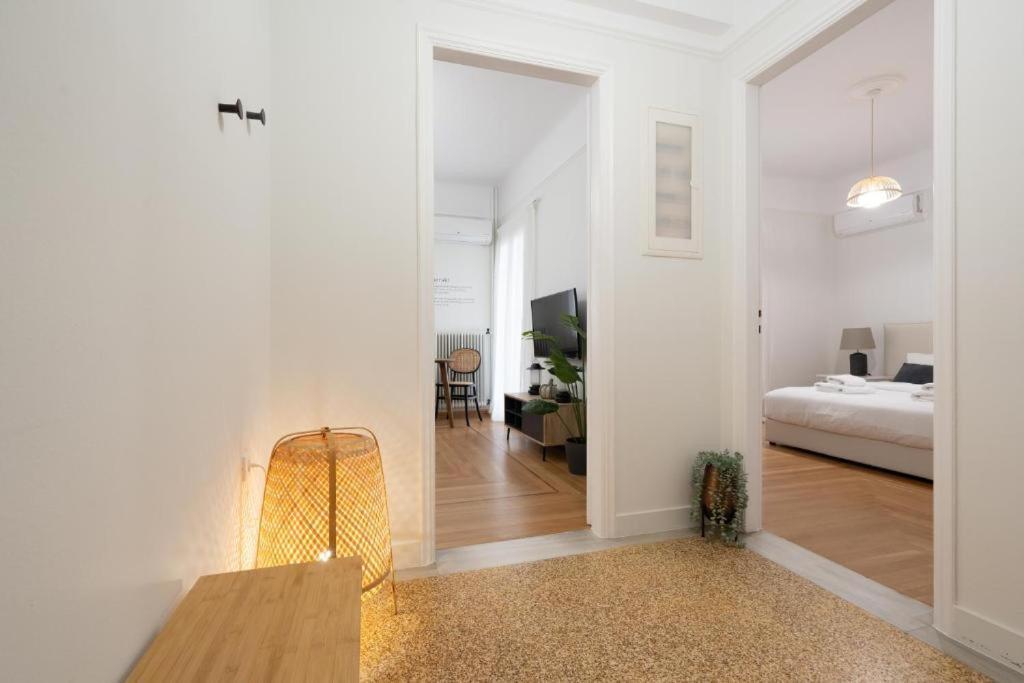 Vibrant Urban Getaway: Modern 1-Bedroom Near Bars, Parks, And Metro Athene Buitenkant foto